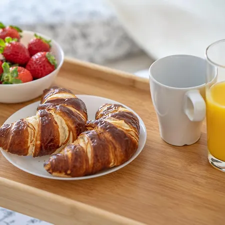 Whats-app Self-check-in - Am Hauptbahnhof Apartman *