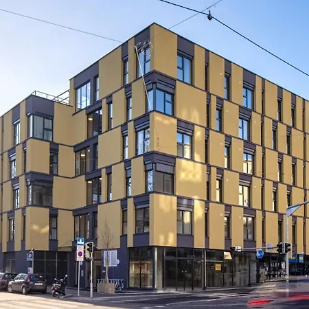 Whats-app Self-check-in - Am Hauptbahnhof * Graz