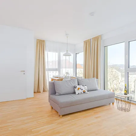Whats-app Self-check-in - Am Hauptbahnhof Apartmán *