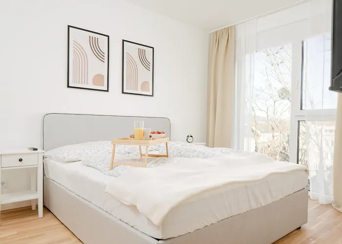 Whats-app Self-check-in - Am Hauptbahnhof *